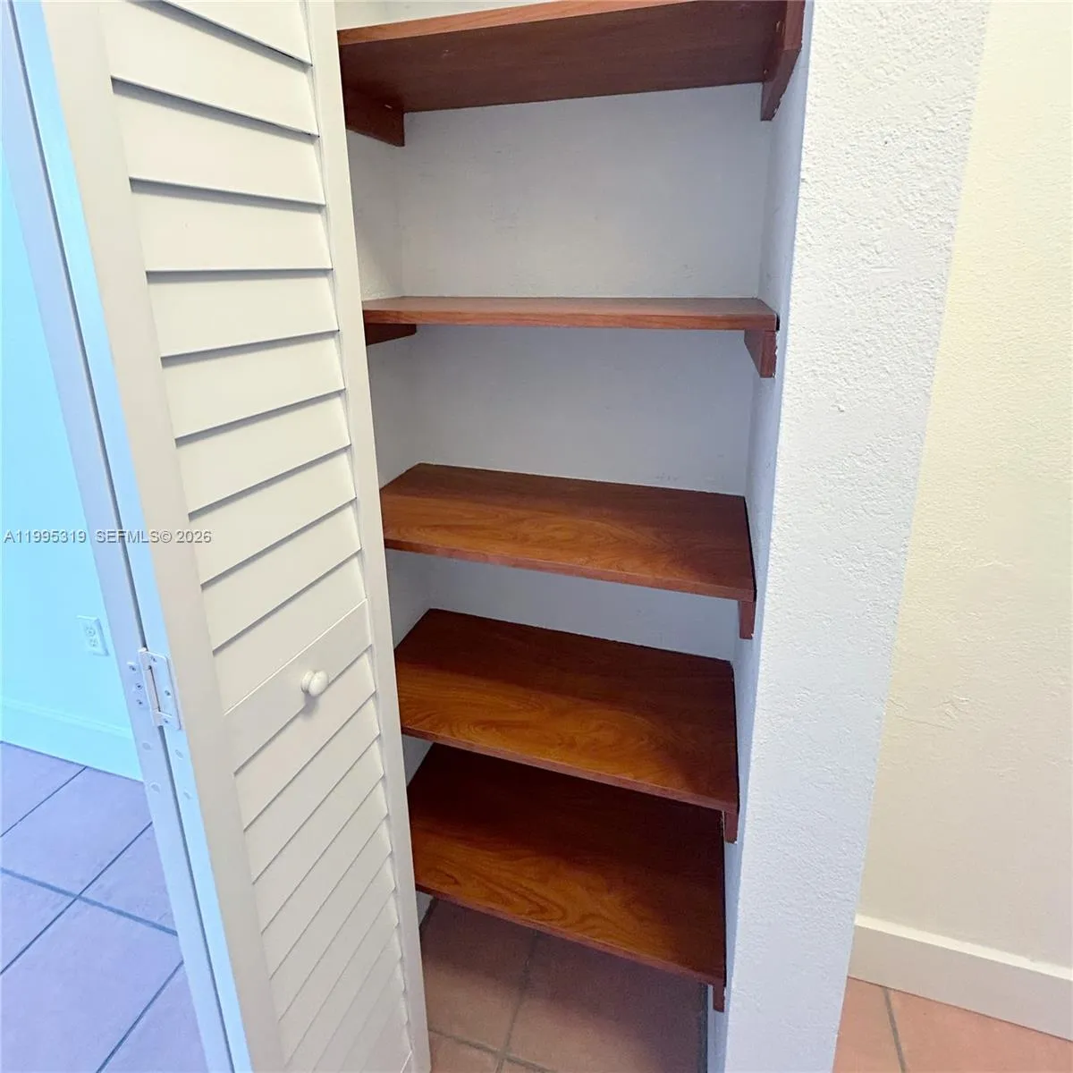 1665 Bay Rd 322, Miami Beach, Florida 33139, Miami Beach, Florida 33139, 1 Bedroom Bedrooms, ,2 BathroomsBathrooms,Residential Lease,For Rent,1665 Bay Rd 322, Miami Beach, Florida 33139,A11995319