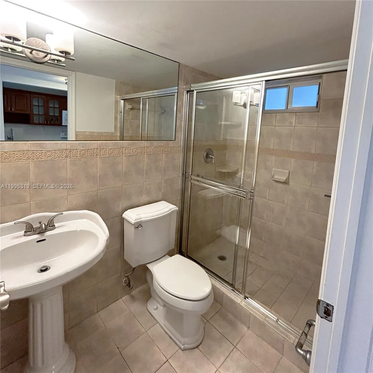 1665 Bay Rd 322, Miami Beach, Florida 33139, Miami Beach, Florida 33139, 1 Bedroom Bedrooms, ,2 BathroomsBathrooms,Residential Lease,For Rent,1665 Bay Rd 322, Miami Beach, Florida 33139,A11995319