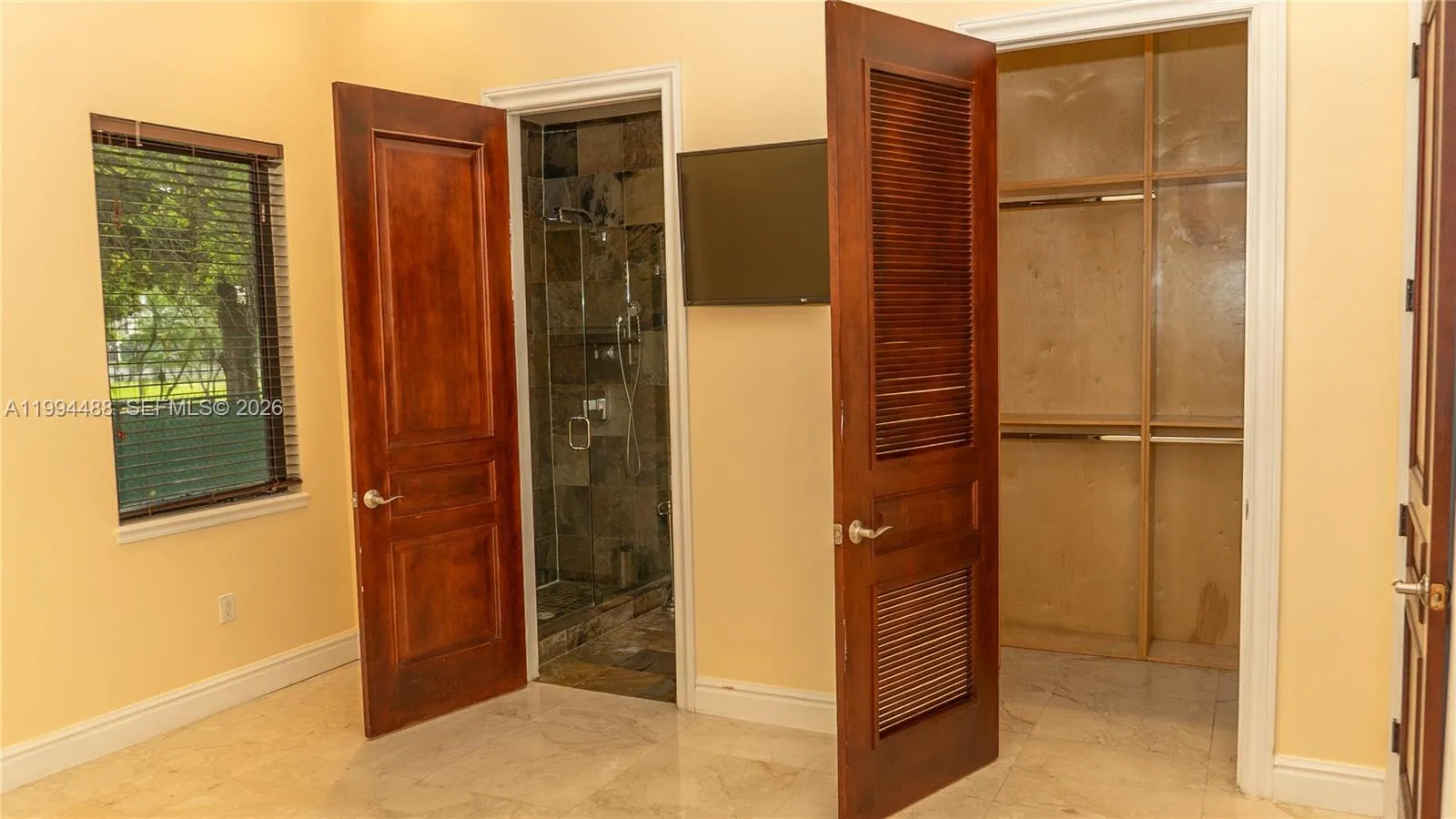 6200 Sw 97th Ave, Miami, Florida 33173, Miami, Florida 33173, 6 Bedrooms Bedrooms, ,6 BathroomsBathrooms,Residential,For Sale,6200 Sw 97th Ave, Miami, Florida 33173,A11994488