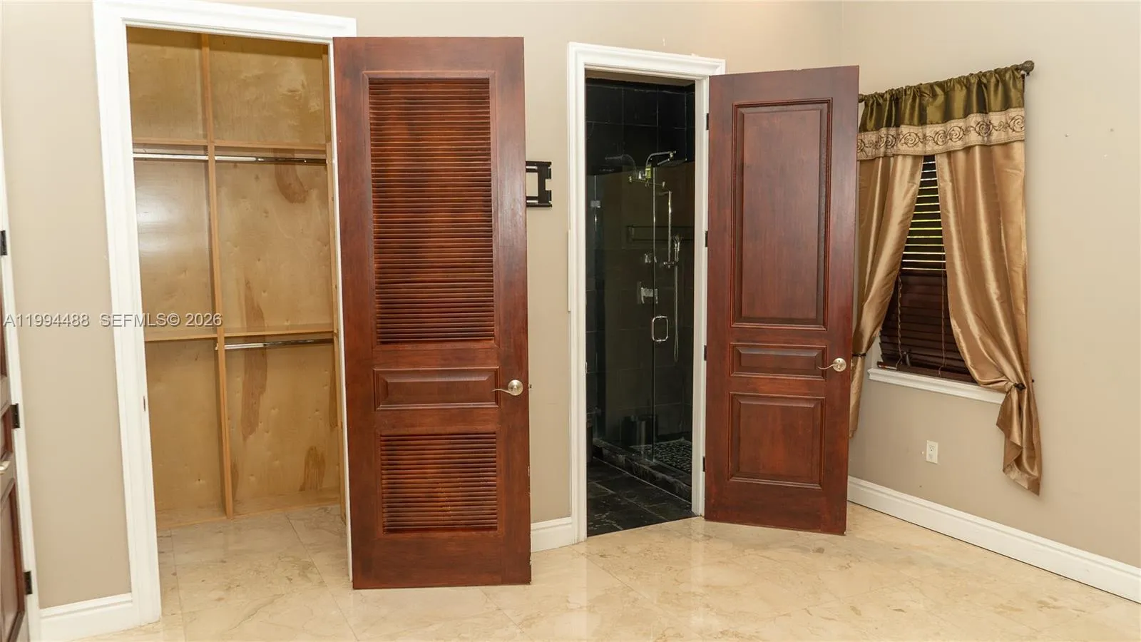 6200 Sw 97th Ave, Miami, Florida 33173, Miami, Florida 33173, 6 Bedrooms Bedrooms, ,6 BathroomsBathrooms,Residential,For Sale,6200 Sw 97th Ave, Miami, Florida 33173,A11994488