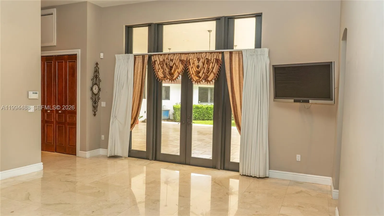 6200 Sw 97th Ave, Miami, Florida 33173, Miami, Florida 33173, 6 Bedrooms Bedrooms, ,6 BathroomsBathrooms,Residential,For Sale,6200 Sw 97th Ave, Miami, Florida 33173,A11994488