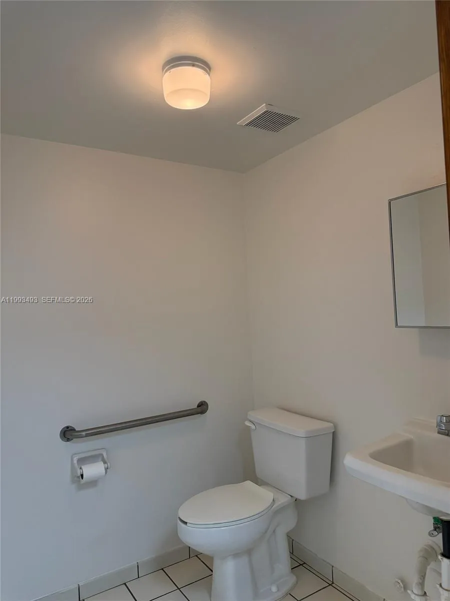 Medley, Florida 33166, ,Commercial Lease,For Rent,A11993493