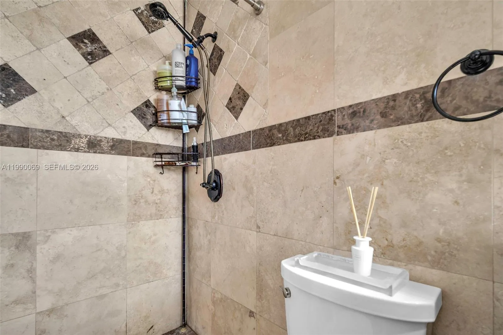 851 Bluebird Ave, Miami Springs, Florida 33166, Miami Springs, Florida 33166, 3 Bedrooms Bedrooms, ,2 BathroomsBathrooms,Residential,For Sale,851 Bluebird Ave, Miami Springs, Florida 33166,A11990069