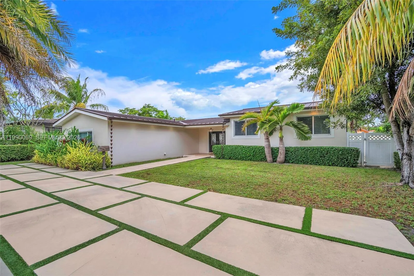 851 Bluebird Ave, Miami Springs, Florida 33166, Miami Springs, Florida 33166, 3 Bedrooms Bedrooms, ,2 BathroomsBathrooms,Residential,For Sale,851 Bluebird Ave, Miami Springs, Florida 33166,A11990069