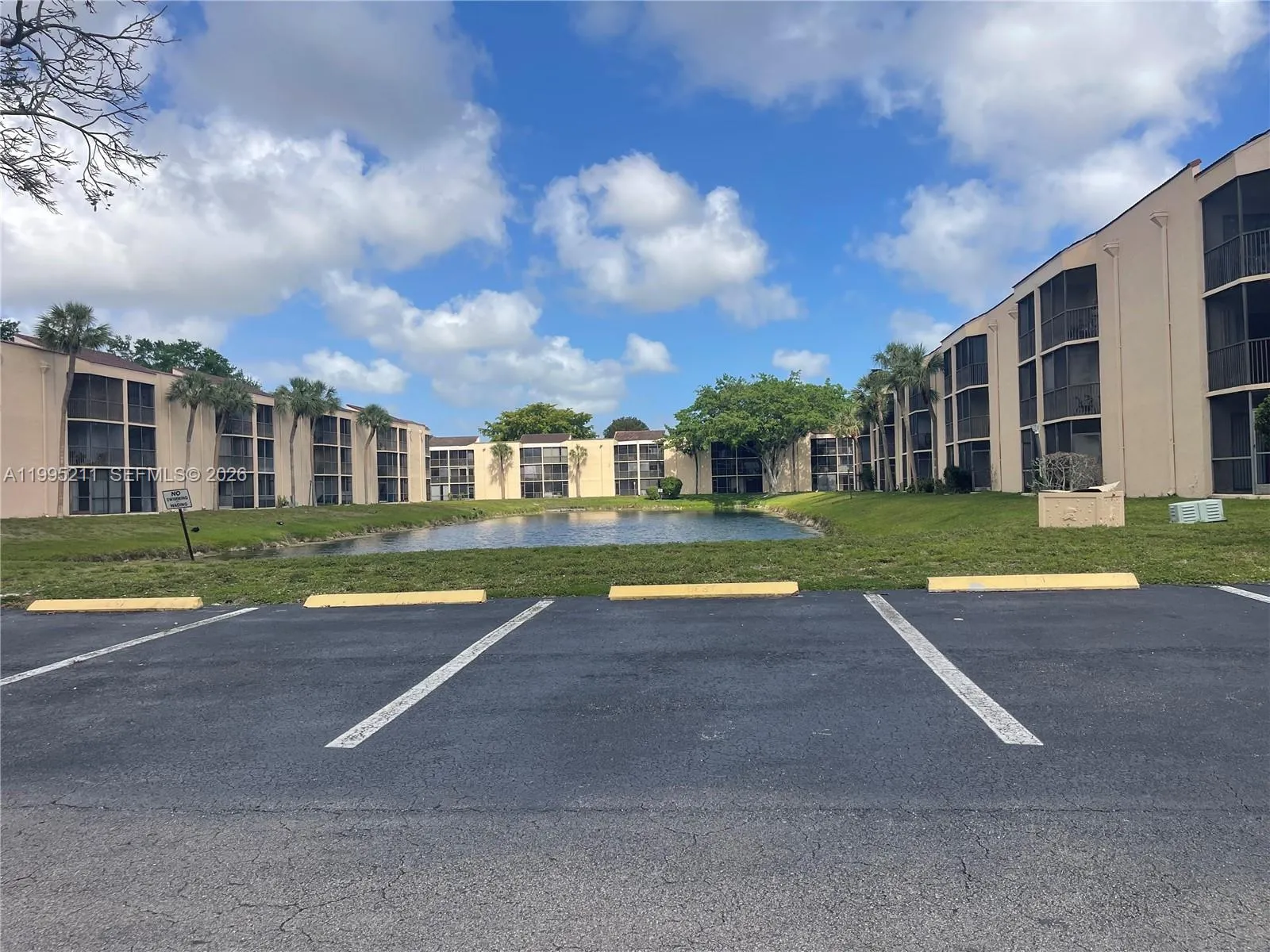 3199 Foxcroft Rd 110, Miramar, Florida 33025, Miramar, Florida 33025, 2 Bedrooms Bedrooms, ,2 BathroomsBathrooms,Residential Lease,For Rent,3199 Foxcroft Rd 110, Miramar, Florida 33025,A11995211