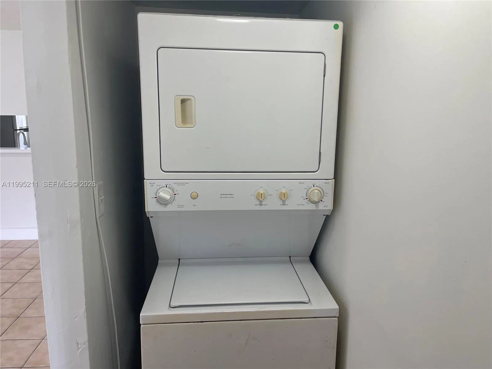 3199 Foxcroft Rd 110, Miramar, Florida 33025, Miramar, Florida 33025, 2 Bedrooms Bedrooms, ,2 BathroomsBathrooms,Residential Lease,For Rent,3199 Foxcroft Rd 110, Miramar, Florida 33025,A11995211