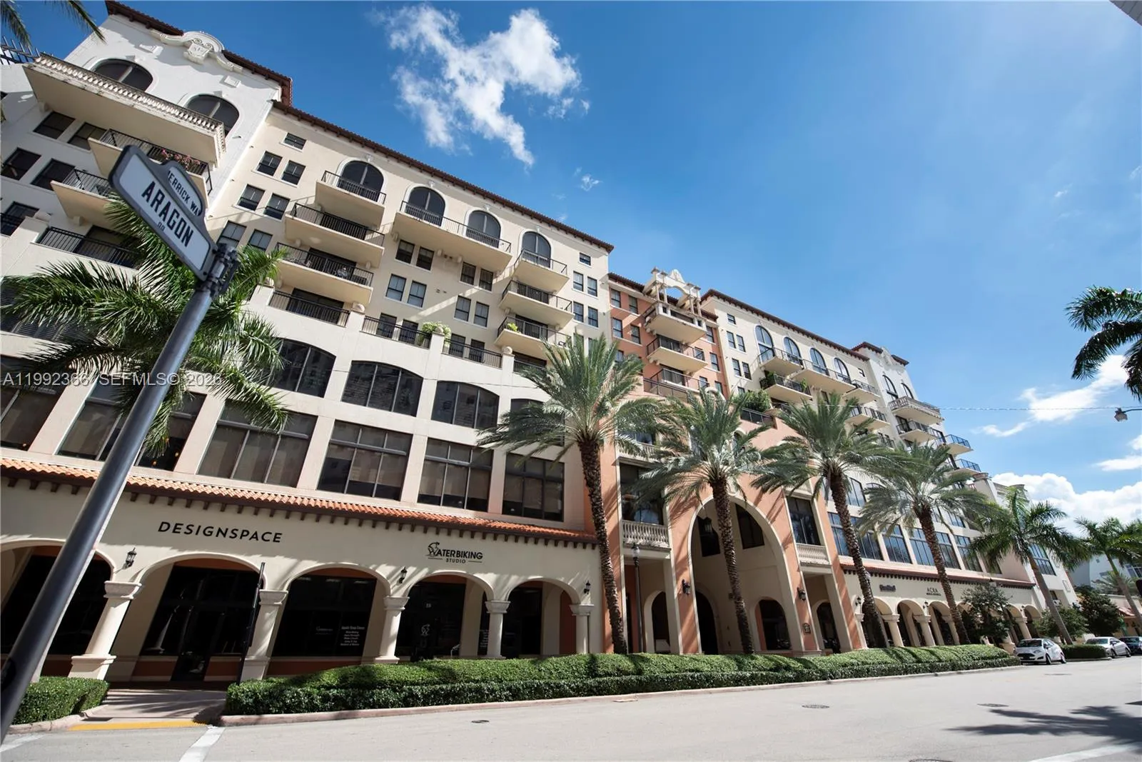 55 Merrick Way 702, Coral Gables, Florida 33134, Coral Gables, Florida 33134, 2 Bedrooms Bedrooms, ,2 BathroomsBathrooms,Residential Lease,For Rent,55 Merrick Way 702, Coral Gables, Florida 33134,A11992366