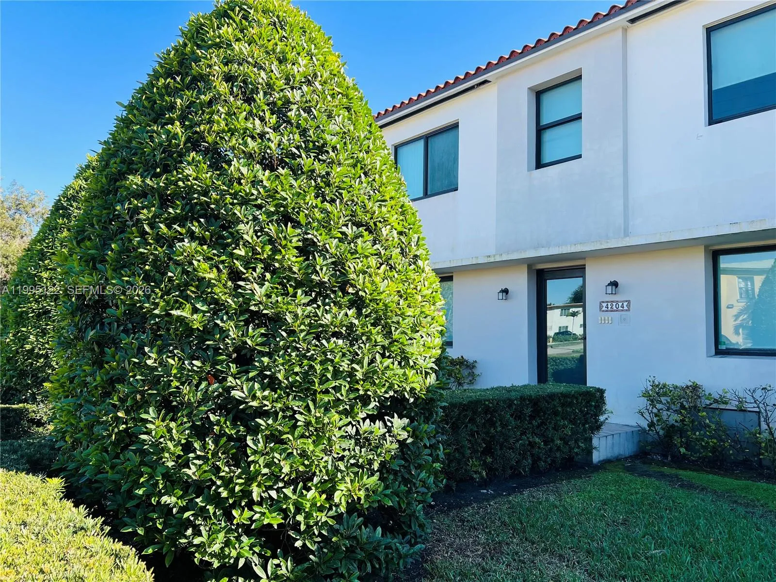 4203 Sw 15 St 2, Miami, Florida 33142, Miami, Florida 33142, 2 Bedrooms Bedrooms, ,1 BathroomBathrooms,Residential Lease,For Rent,4203 Sw 15 St 2, Miami, Florida 33142,A11995122