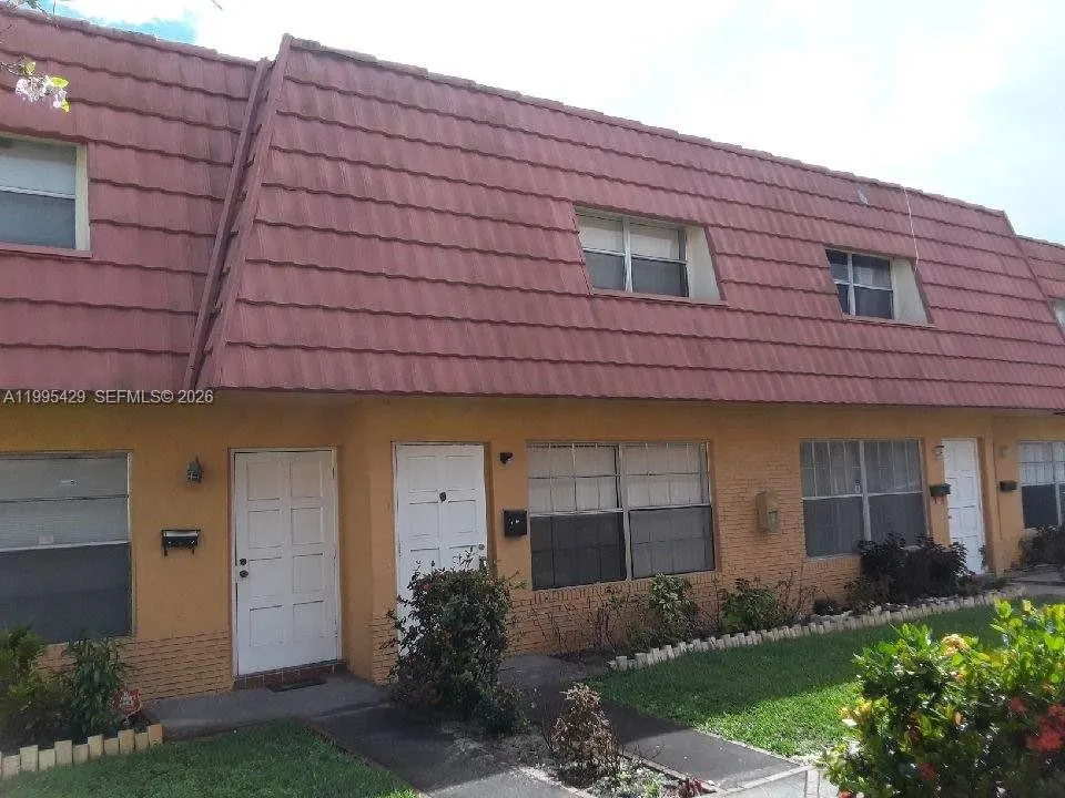 2604 Nw 52nd Ave C15, Lauderhill, Florida 33313, Lauderhill, Florida 33313, 2 Bedrooms Bedrooms, ,1 BathroomBathrooms,Residential Lease,For Rent,2604 Nw 52nd Ave C15, Lauderhill, Florida 33313,A11995429