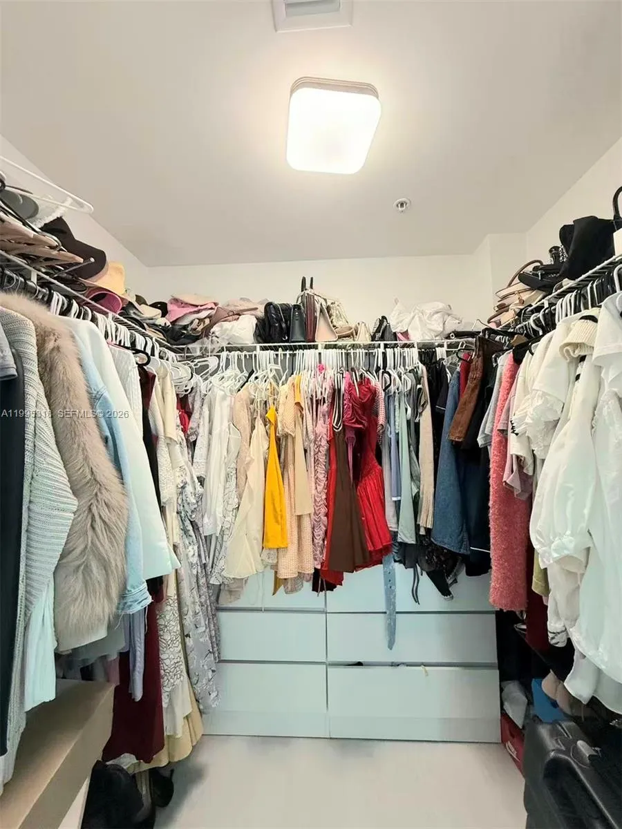 244 Biscayne Blvd 3206, Miami, Florida 33132, Miami, Florida 33132, 1 Bedroom Bedrooms, ,1 BathroomBathrooms,Residential Lease,For Rent,244 Biscayne Blvd 3206, Miami, Florida 33132,A11995318