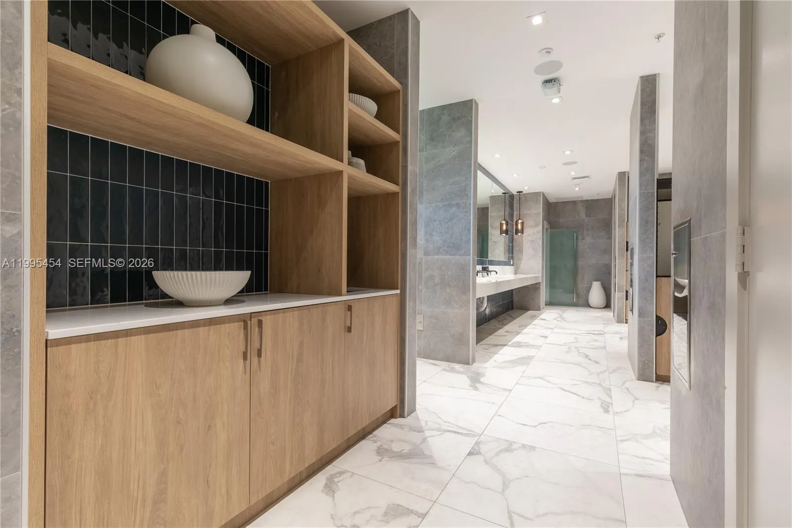 90 Sw 3rd St 3806, Miami, Florida 33130, Miami, Florida 33130, 2 Bedrooms Bedrooms, ,2 BathroomsBathrooms,Residential Lease,For Rent,90 Sw 3rd St 3806, Miami, Florida 33130,A11995454