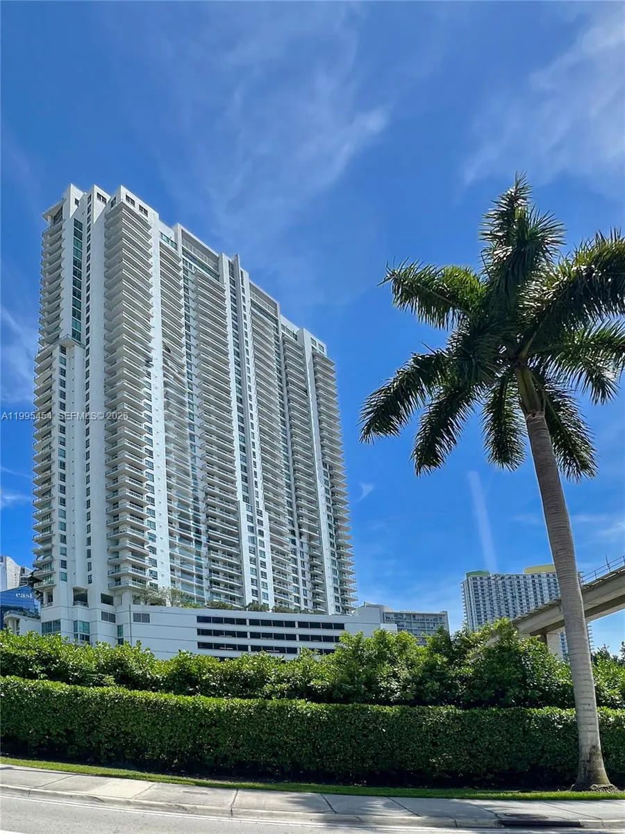 90 Sw 3rd St 3806, Miami, Florida 33130, Miami, Florida 33130, 2 Bedrooms Bedrooms, ,2 BathroomsBathrooms,Residential Lease,For Rent,90 Sw 3rd St 3806, Miami, Florida 33130,A11995454