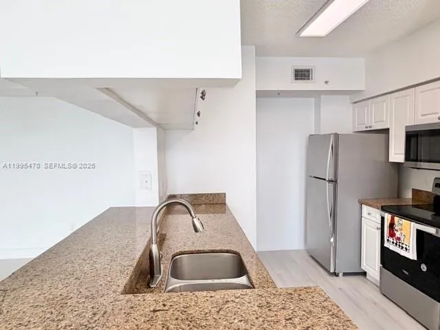 17100 N Bay Rd 1604, Sunny Isles Beach, Florida 33, Sunny Isles Beach, Florida 33160, 3 Bedrooms Bedrooms, ,2 BathroomsBathrooms,Residential Lease,For Rent,17100 N Bay Rd 1604, Sunny Isles Beach, Florida 33,A11995470