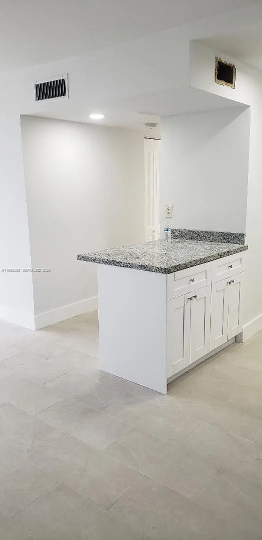 870 Nw 87th Ave 407, Miami, Florida 33172, Miami, Florida 33172, 2 Bedrooms Bedrooms, ,2 BathroomsBathrooms,Residential Lease,For Rent,870 Nw 87th Ave 407, Miami, Florida 33172,A11995493
