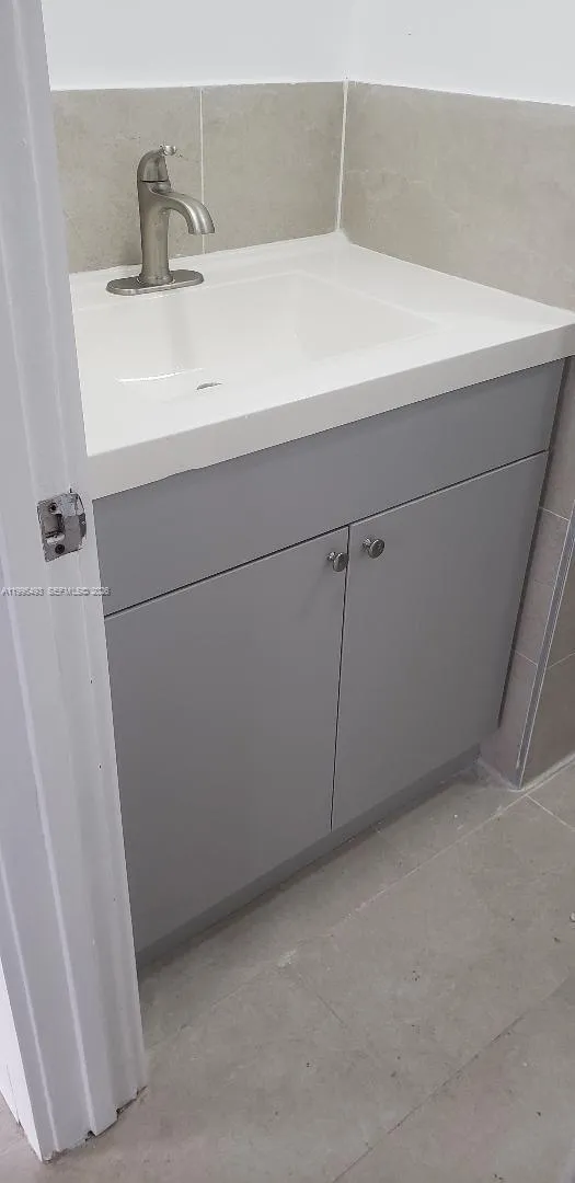 870 Nw 87th Ave 407, Miami, Florida 33172, Miami, Florida 33172, 2 Bedrooms Bedrooms, ,2 BathroomsBathrooms,Residential Lease,For Rent,870 Nw 87th Ave 407, Miami, Florida 33172,A11995493