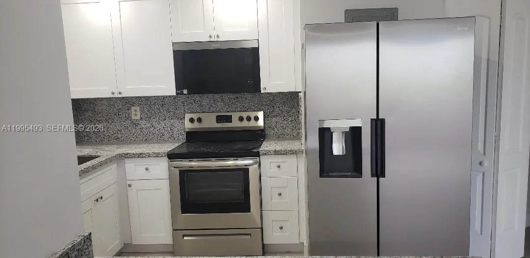 870 Nw 87th Ave 407, Miami, Florida 33172, Miami, Florida 33172, 2 Bedrooms Bedrooms, ,2 BathroomsBathrooms,Residential Lease,For Rent,870 Nw 87th Ave 407, Miami, Florida 33172,A11995493