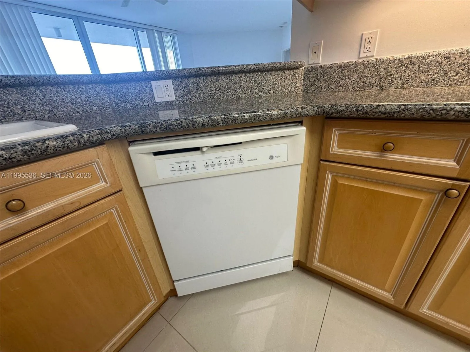 6001 N Ocean Dr 503, Hollywood, Florida 33019, Hollywood, Florida 33019, 2 Bedrooms Bedrooms, ,2 BathroomsBathrooms,Residential Lease,For Rent,6001 N Ocean Dr 503, Hollywood, Florida 33019,A11995536