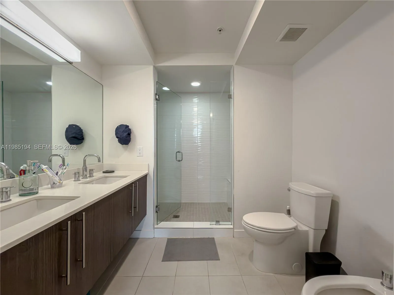 7825 Nw 107th Ave 301, Doral, Florida 33178, Doral, Florida 33178, 3 Bedrooms Bedrooms, ,2 BathroomsBathrooms,Residential,For Sale,7825 Nw 107th Ave 301, Doral, Florida 33178,A11985194