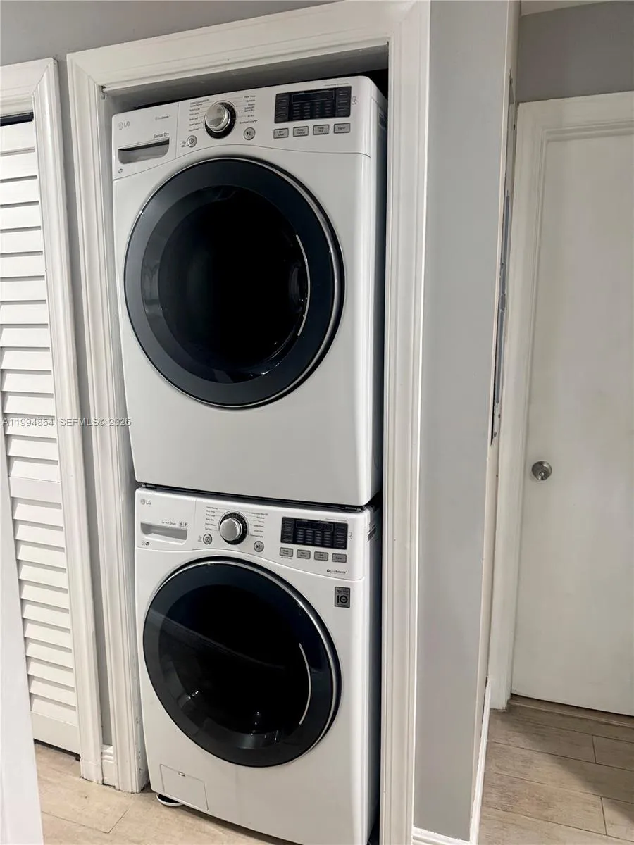 Washer / Dryer