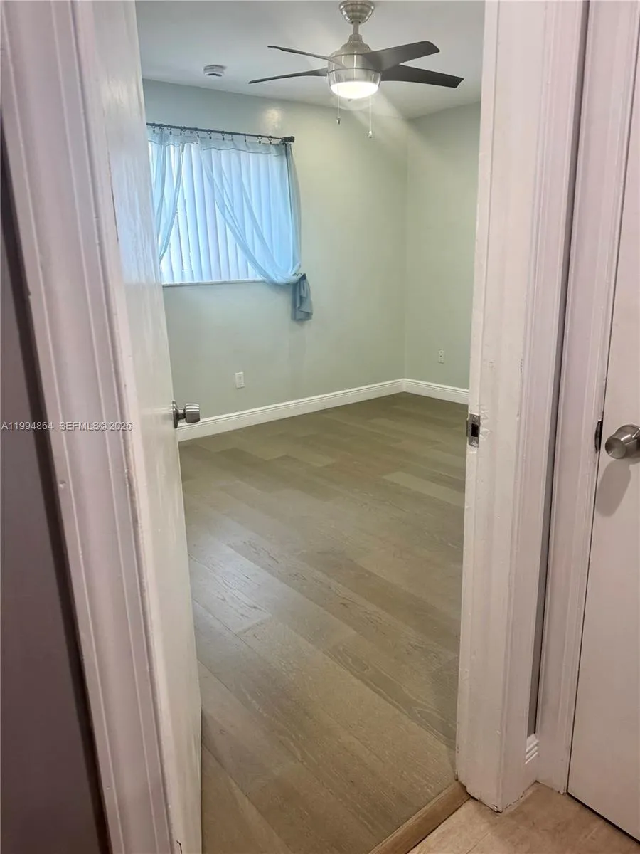 Going into main bedroom