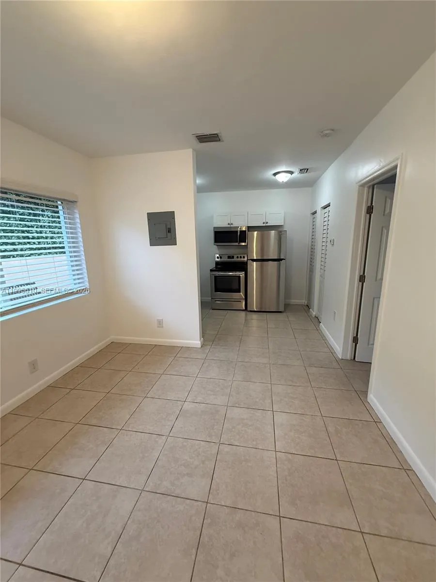 Miami, Florida 33128, 1 Bedroom Bedrooms, ,1 BathroomBathrooms,Residential Lease,For Rent,A11995510