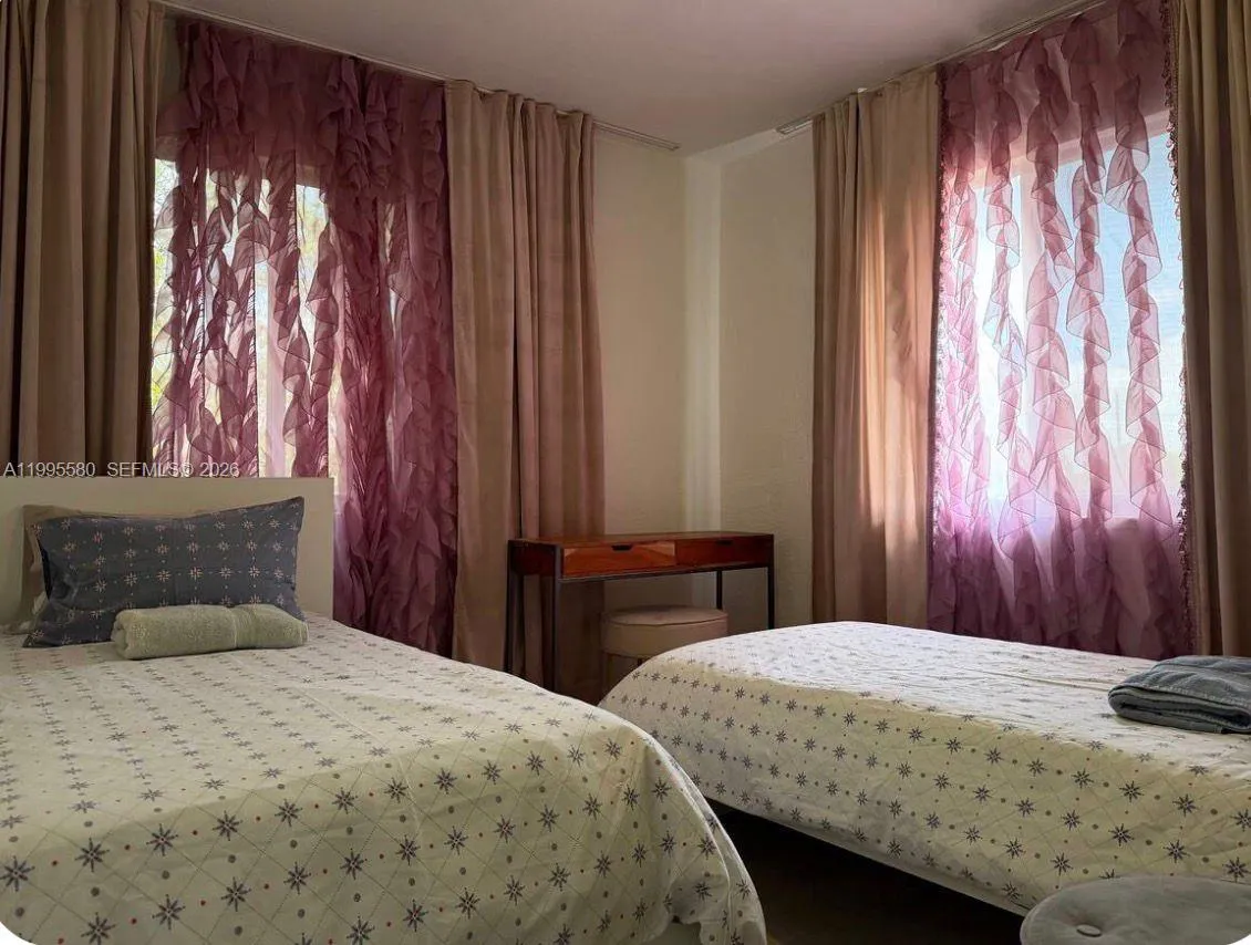 Dania Beach, Florida 33004, Dania Beach, Florida 33004, 6 Bedrooms Bedrooms, ,2 BathroomsBathrooms,Residential,For Sale, Dania Beach, Florida 33004,A11995580