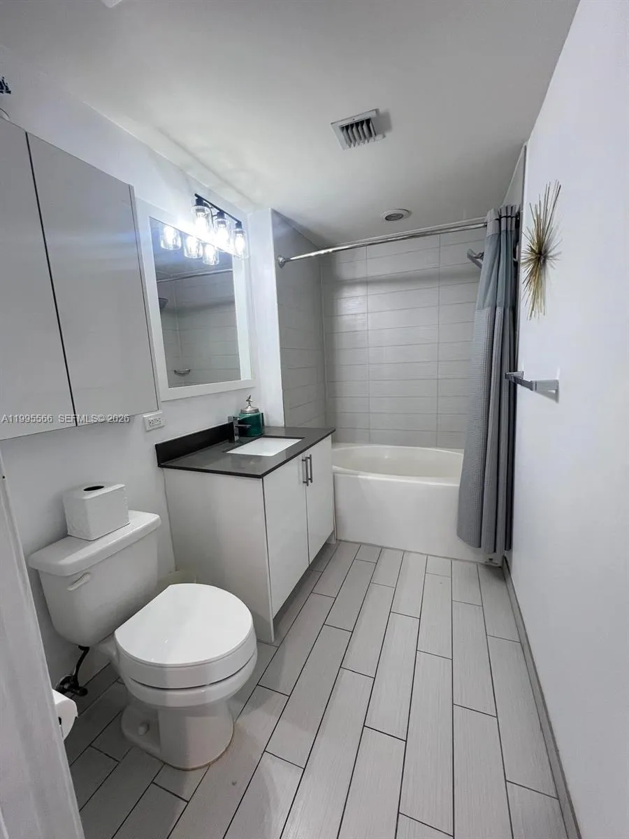 999 Sw 1st Ave 1807, Miami, Florida 33130, Miami, Florida 33130, 2 Bedrooms Bedrooms, ,2 BathroomsBathrooms,Residential Lease,For Rent,999 Sw 1st Ave 1807, Miami, Florida 33130,A11995566