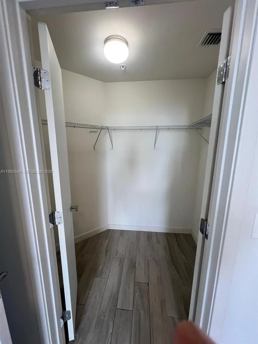 999 Sw 1st Ave 1807, Miami, Florida 33130, Miami, Florida 33130, 2 Bedrooms Bedrooms, ,2 BathroomsBathrooms,Residential Lease,For Rent,999 Sw 1st Ave 1807, Miami, Florida 33130,A11995566