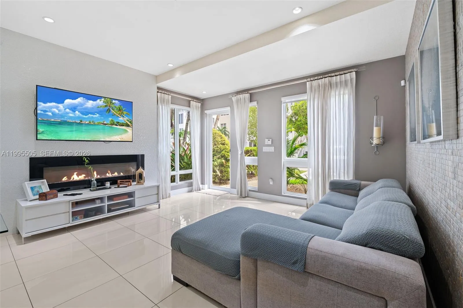 10305 Nw 63rd Ter 105, Doral, Florida 33178, Doral, Florida 33178, 3 Bedrooms Bedrooms, ,2 BathroomsBathrooms,Residential,For Sale,10305 Nw 63rd Ter 105, Doral, Florida 33178,A11995505
