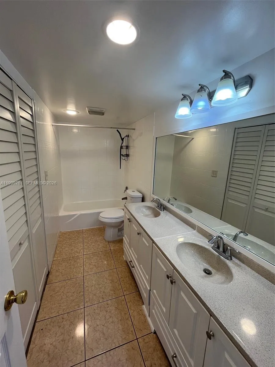 Lauderhill, Florida 33319, 2 Bedrooms Bedrooms, ,2 BathroomsBathrooms,Residential Lease,For Rent,A11995261