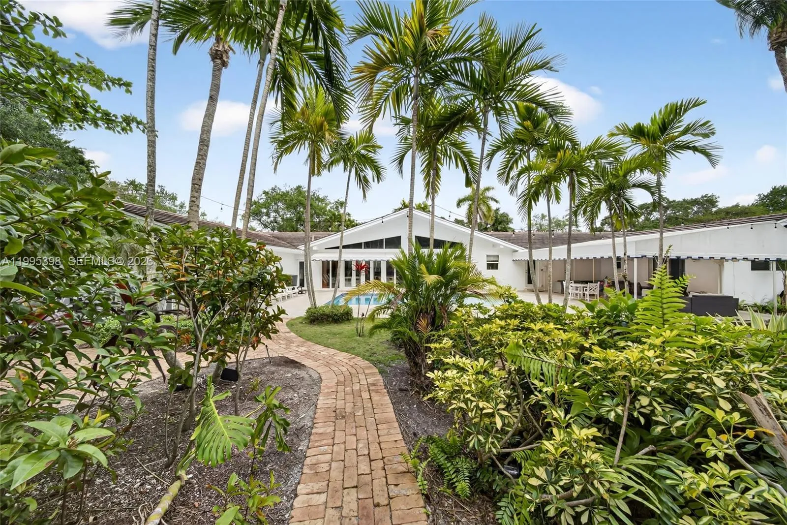 12330 Pine Needle Ln, Pinecrest, Florida 33156, Pinecrest, Florida 33156, 4 Bedrooms Bedrooms, ,3 BathroomsBathrooms,Residential,For Sale,12330 Pine Needle Ln, Pinecrest, Florida 33156,A11995398