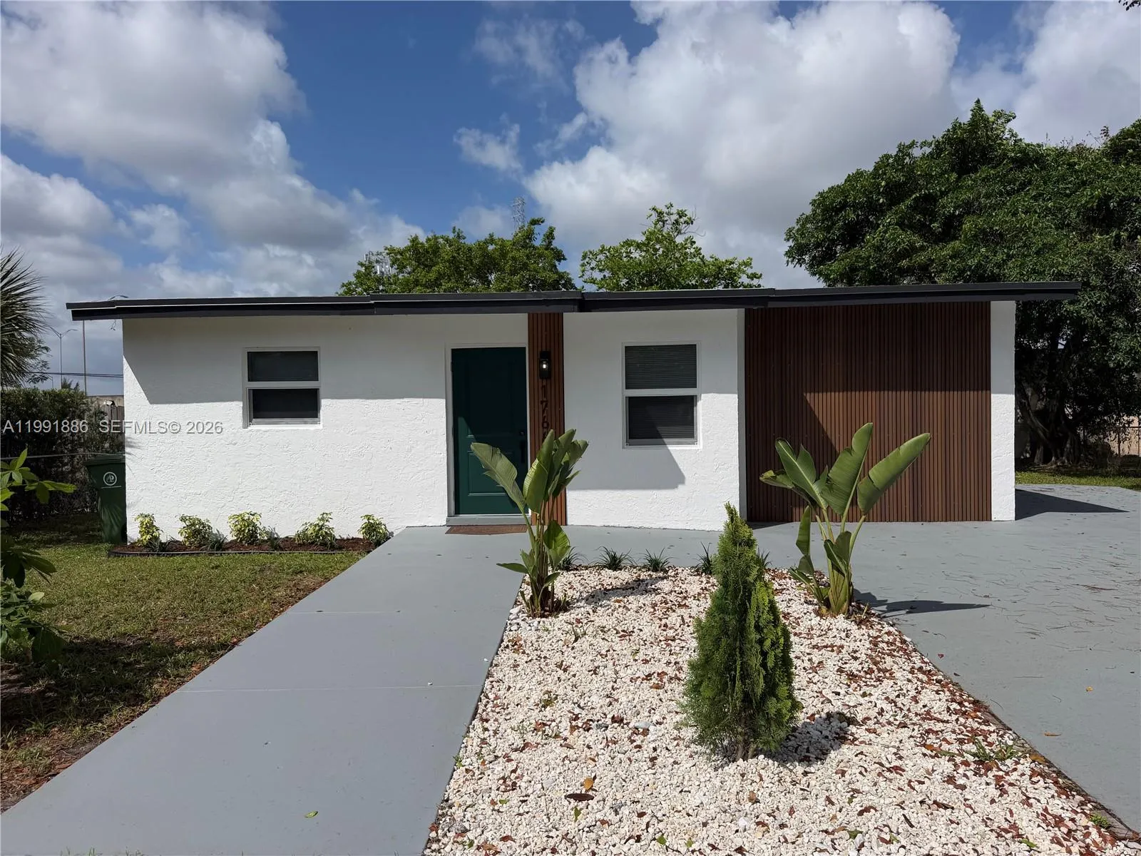 1766 Lauderdale Manor Dr, Fort Lauderdale, Florida, Fort Lauderdale, Florida 33311, 3 Bedrooms Bedrooms, ,2 BathroomsBathrooms,Residential,For Sale,1766 Lauderdale Manor Dr, Fort Lauderdale, Florida,A11991886