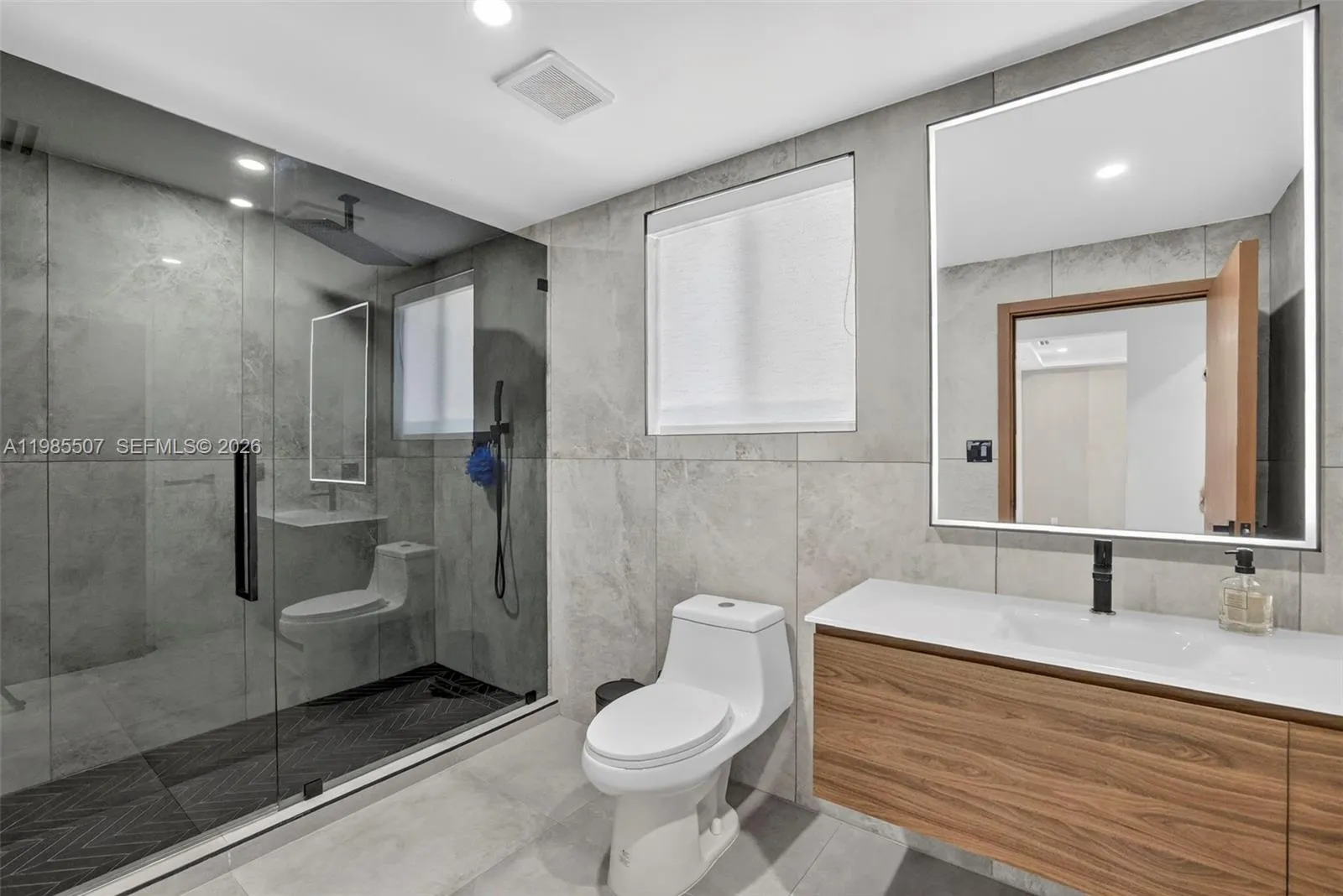 3000 Riverland Rd, Fort Lauderdale, Florida 33312, Fort Lauderdale, Florida 33312, 6 Bedrooms Bedrooms, ,6 BathroomsBathrooms,Residential,For Sale,3000 Riverland Rd, Fort Lauderdale, Florida 33312,A11985507