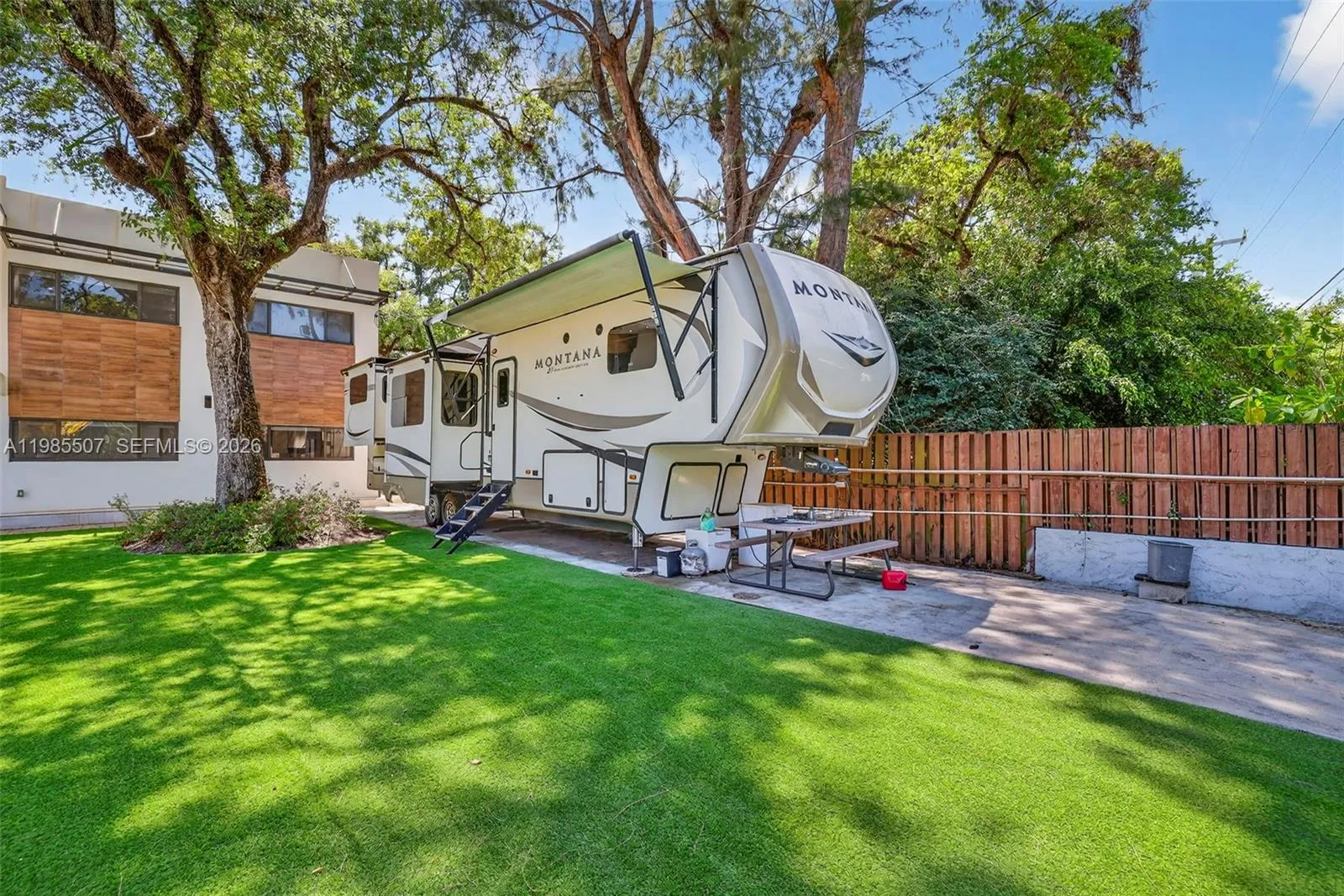 3000 Riverland Rd, Fort Lauderdale, Florida 33312, Fort Lauderdale, Florida 33312, 6 Bedrooms Bedrooms, ,6 BathroomsBathrooms,Residential,For Sale,3000 Riverland Rd, Fort Lauderdale, Florida 33312,A11985507