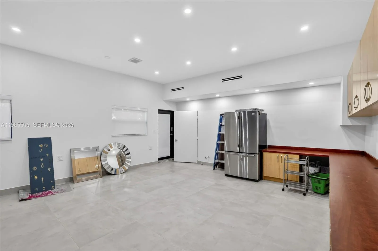 3000 Riverland Rd, Fort Lauderdale, Florida 33312, Fort Lauderdale, Florida 33312, 6 Bedrooms Bedrooms, ,6 BathroomsBathrooms,Residential Lease,For Rent,3000 Riverland Rd, Fort Lauderdale, Florida 33312,A11985506