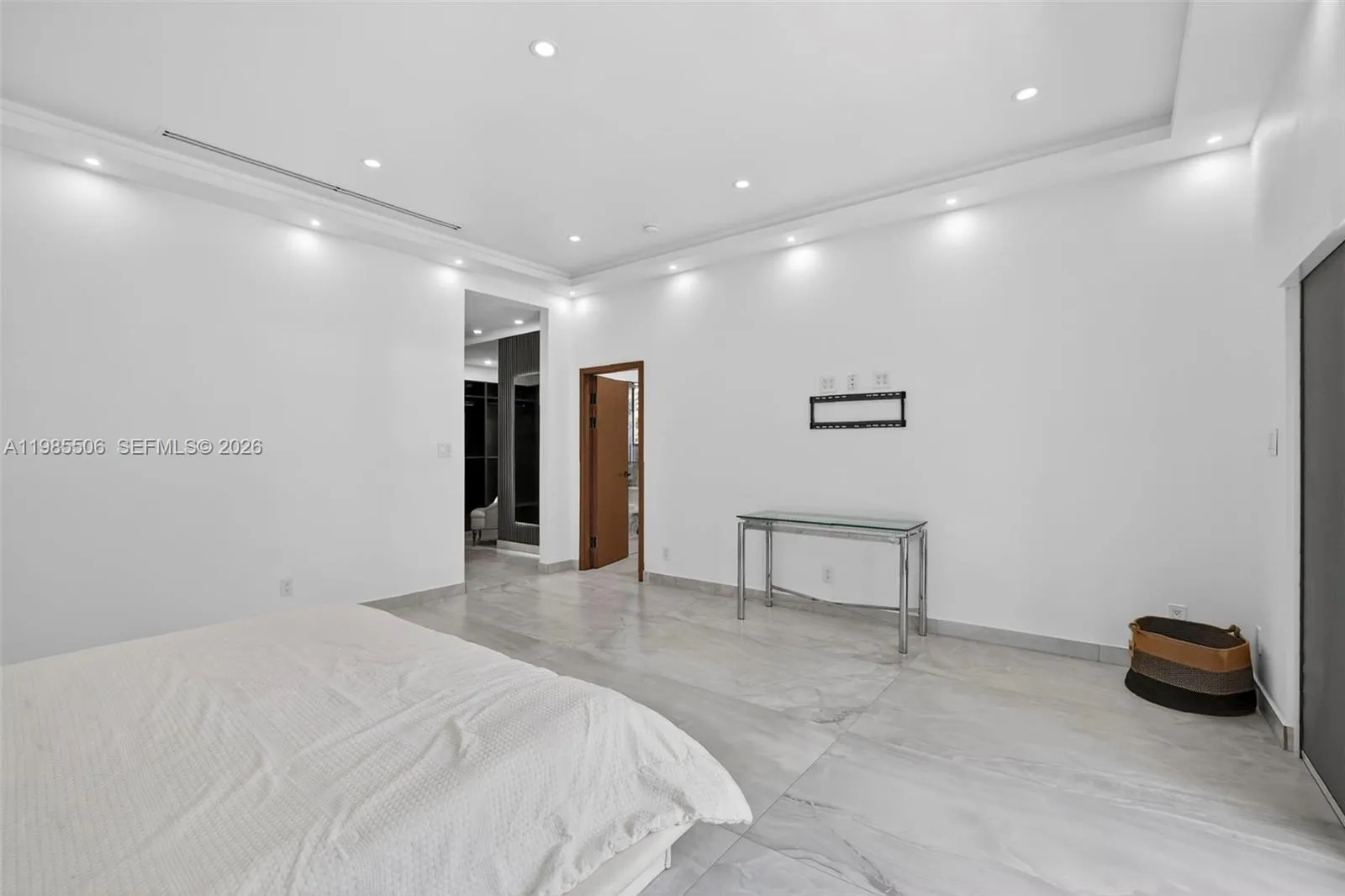 3000 Riverland Rd, Fort Lauderdale, Florida 33312, Fort Lauderdale, Florida 33312, 6 Bedrooms Bedrooms, ,6 BathroomsBathrooms,Residential Lease,For Rent,3000 Riverland Rd, Fort Lauderdale, Florida 33312,A11985506