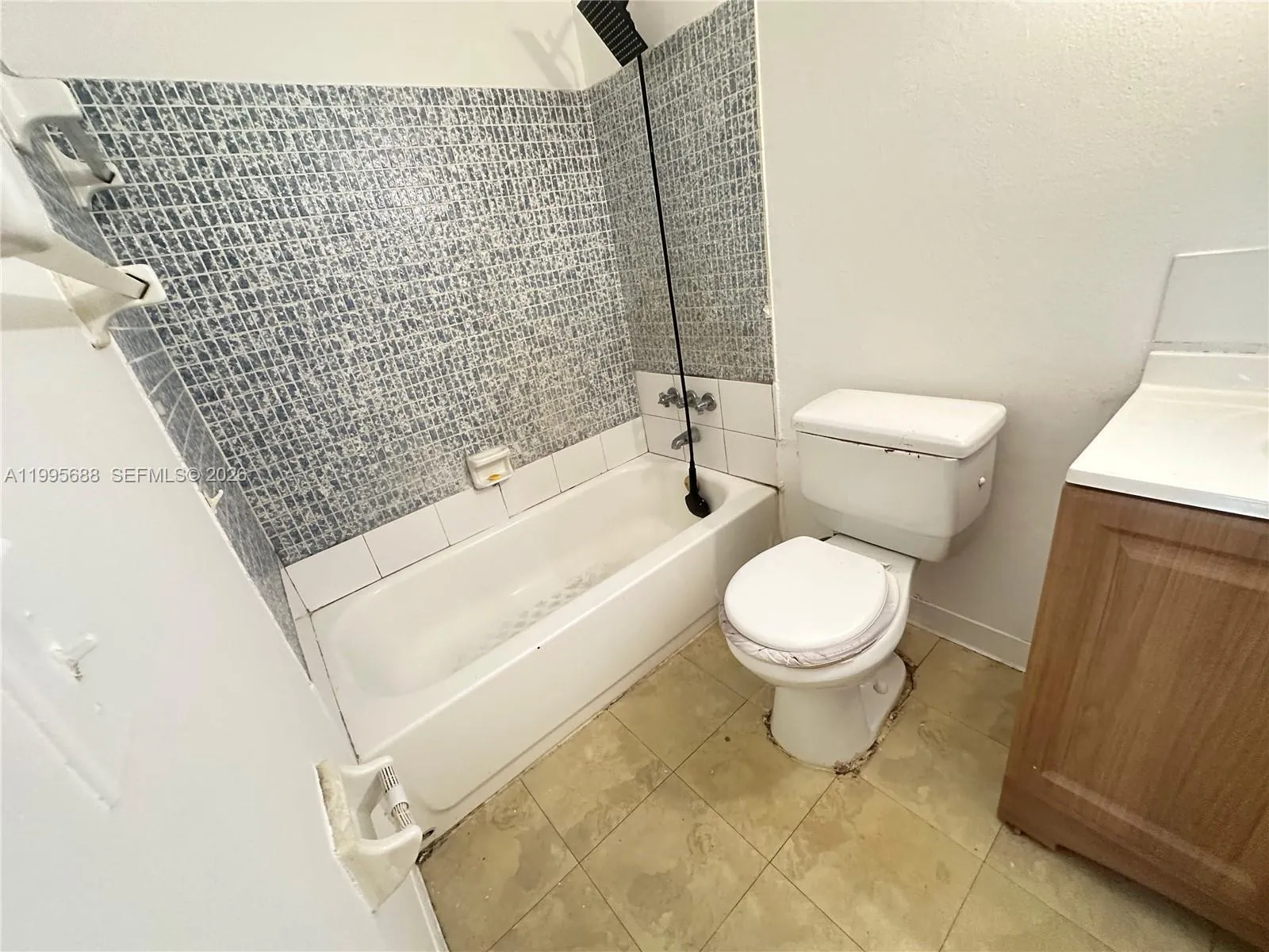3600 Nw 21st St 309, Lauderdale Lakes, Florida 333, Lauderdale Lakes, Florida 33311, 2 Bedrooms Bedrooms, ,2 BathroomsBathrooms,Residential,For Sale,3600 Nw 21st St 309, Lauderdale Lakes, Florida 333,A11995688