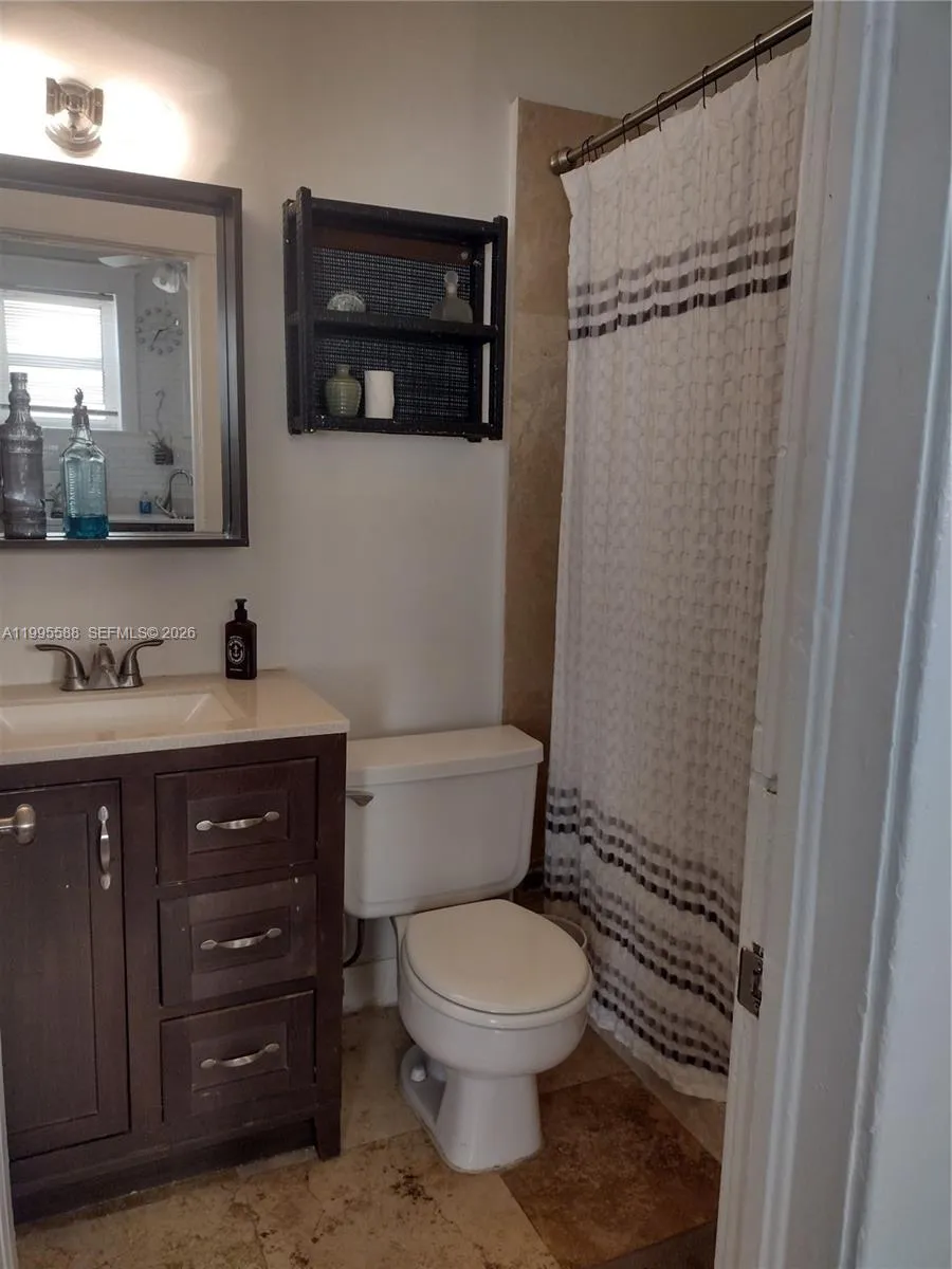 710 Pennsylvania Av 4, Miami Beach, Florida 33139, Miami Beach, Florida 33139, 1 Bedroom Bedrooms, ,1 BathroomBathrooms,Residential Lease,For Rent,710 Pennsylvania Av 4, Miami Beach, Florida 33139,A11995588