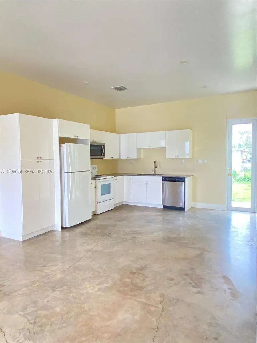 12150 Sw 213th St 12150, Miami, Florida 33177, Miami, Florida 33177, 4 Bedrooms Bedrooms, ,3 BathroomsBathrooms,Residential Lease,For Rent,12150 Sw 213th St 12150, Miami, Florida 33177,A11995656