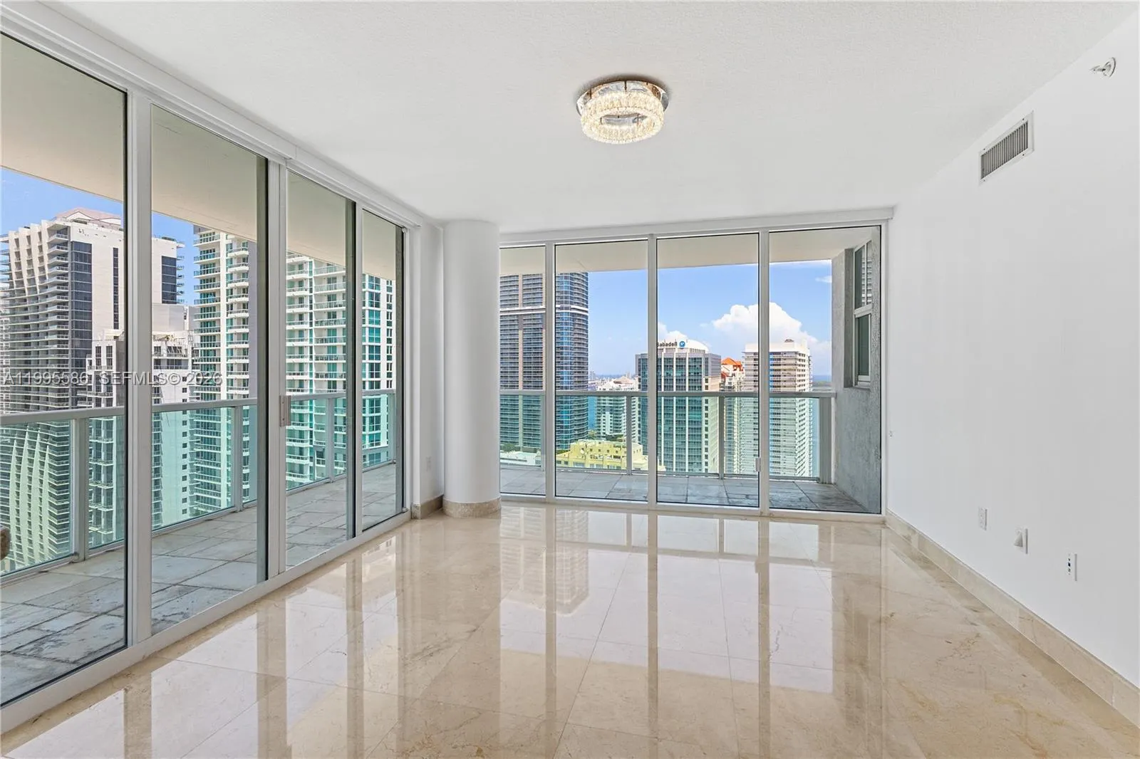 1250 S Miami Ave 3506, Miami, Florida 33130, Miami, Florida 33130, 3 Bedrooms Bedrooms, ,2 BathroomsBathrooms,Residential,For Sale,1250 S Miami Ave 3506, Miami, Florida 33130,A11995586