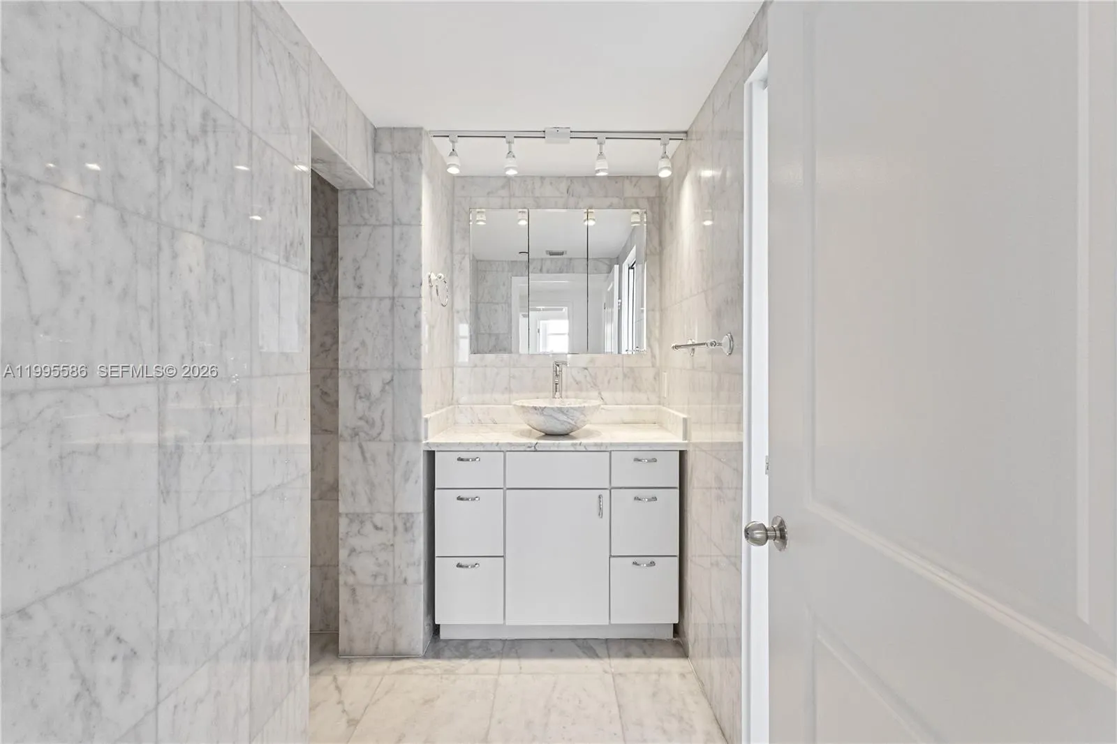 1250 S Miami Ave 3506, Miami, Florida 33130, Miami, Florida 33130, 3 Bedrooms Bedrooms, ,2 BathroomsBathrooms,Residential,For Sale,1250 S Miami Ave 3506, Miami, Florida 33130,A11995586