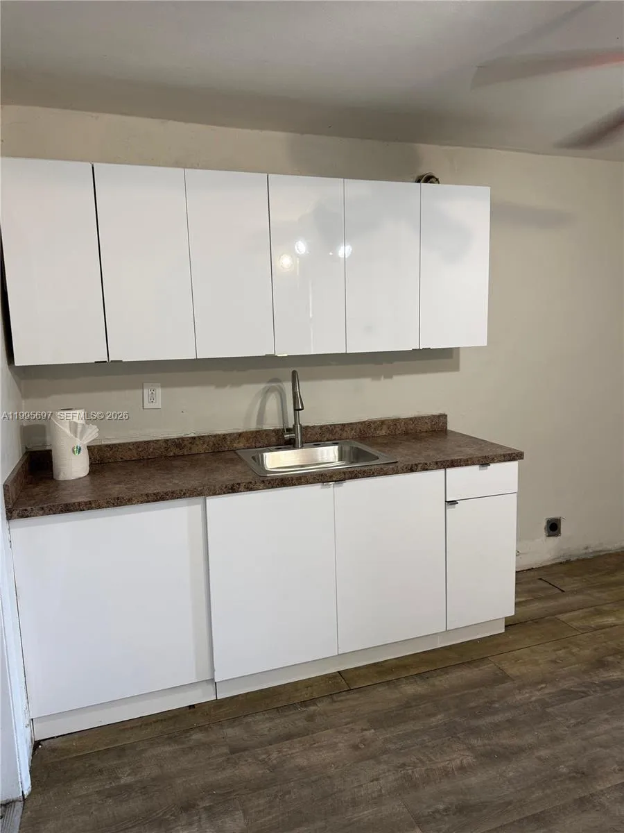 1413 Nw 3rd St, Fort Lauderdale, Florida 33311, Fort Lauderdale, Florida 33311, 2 Bedrooms Bedrooms, ,1 BathroomBathrooms,Residential Lease,For Rent,1413 Nw 3rd St, Fort Lauderdale, Florida 33311,A11995697