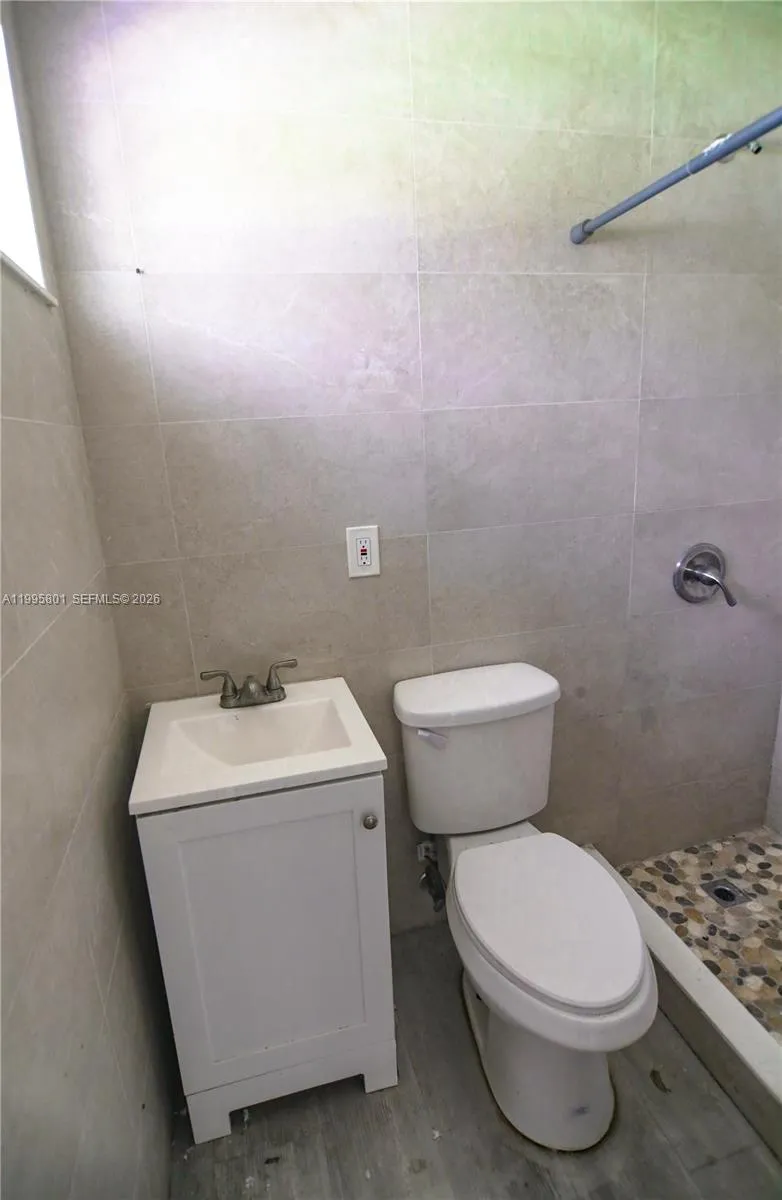 270 Nw 35th St, Miami, Florida 33127, Miami, Florida 33127, ,Residential Income,For Sale,270 Nw 35th St, Miami, Florida 33127,A11995801