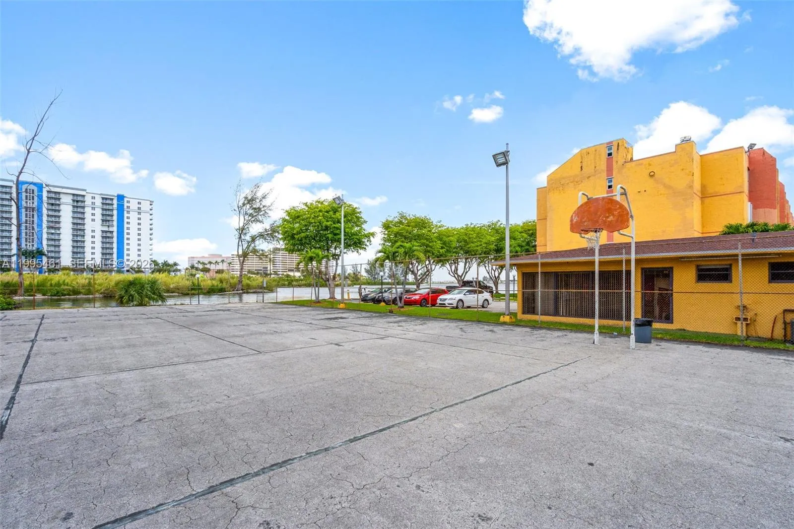 4801 Nw 7th Street 40716, Miami, Florida 33126, Miami, Florida 33126, 2 Bedrooms Bedrooms, ,2 BathroomsBathrooms,Residential Lease,For Rent,4801 Nw 7th Street 40716, Miami, Florida 33126,A11995461