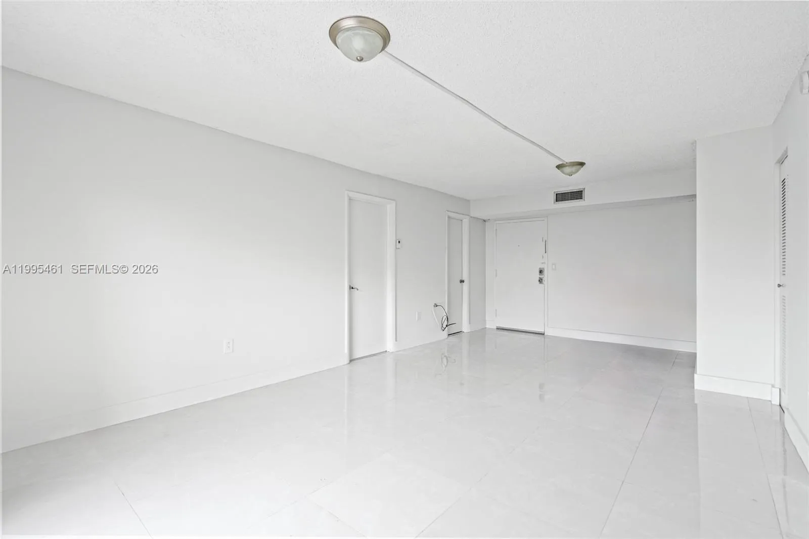 4801 Nw 7th Street 40716, Miami, Florida 33126, Miami, Florida 33126, 2 Bedrooms Bedrooms, ,2 BathroomsBathrooms,Residential Lease,For Rent,4801 Nw 7th Street 40716, Miami, Florida 33126,A11995461