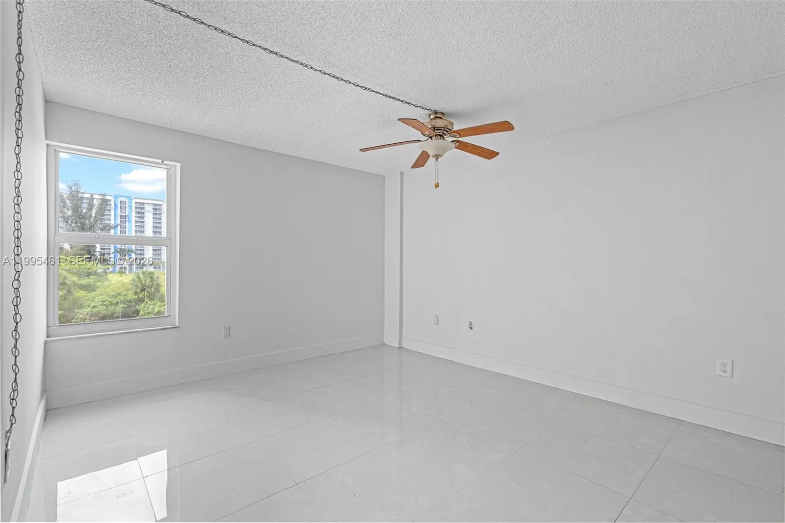 4801 Nw 7th Street 40716, Miami, Florida 33126, Miami, Florida 33126, 2 Bedrooms Bedrooms, ,2 BathroomsBathrooms,Residential Lease,For Rent,4801 Nw 7th Street 40716, Miami, Florida 33126,A11995461