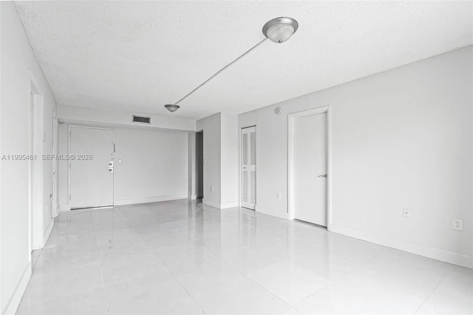 4801 Nw 7th St 407-16, Miami, Florida 33126, Miami, Florida 33126, 2 Bedrooms Bedrooms, ,2 BathroomsBathrooms,Residential Lease,For Rent,4801 Nw 7th St 407-16, Miami, Florida 33126,A11995461