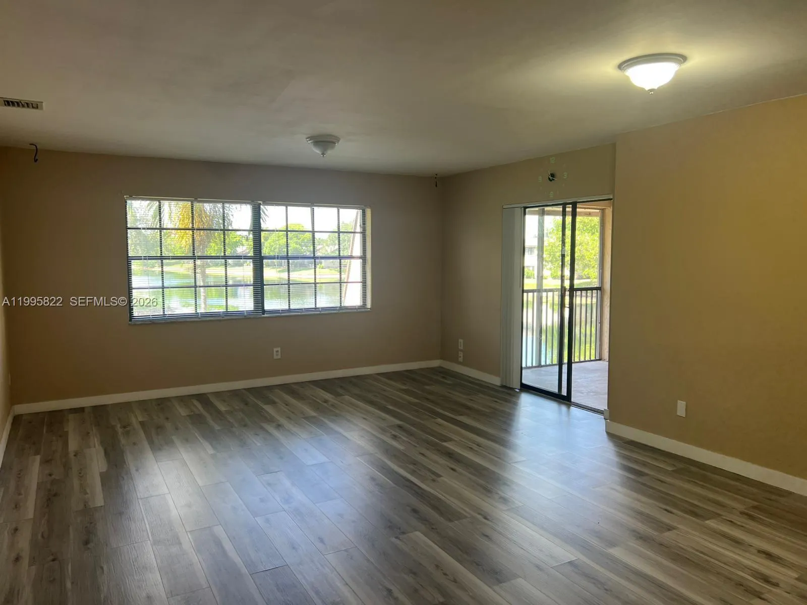 3655 Nw 94th Ave 8h, Sunrise, Florida 33351, Sunrise, Florida 33351, 3 Bedrooms Bedrooms, ,2 BathroomsBathrooms,Residential,For Sale,3655 Nw 94th Ave 8h, Sunrise, Florida 33351,A11995822
