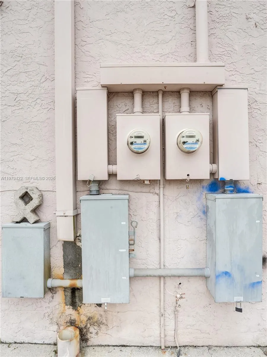 1143 Ne 7th Ave, Fort Lauderdale, Florida 33304, Fort Lauderdale, Florida 33304, ,Commercial Sale,For Sale,1143 Ne 7th Ave, Fort Lauderdale, Florida 33304,A11979422