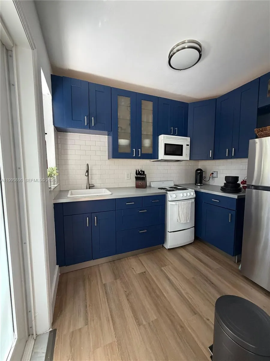11201 Ne 10th Ave 11201, Biscayne Park, Florida 33, Biscayne Park, Florida 33161, 2 Bedrooms Bedrooms, ,1 BathroomBathrooms,Residential Lease,For Rent,11201 Ne 10th Ave 11201, Biscayne Park, Florida 33,A11995850